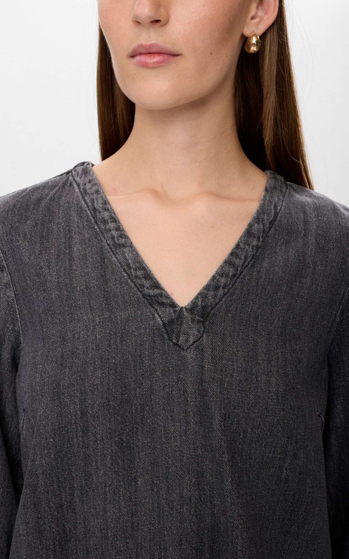 zoom in on Grijs Blouse image Grijs Blouse image