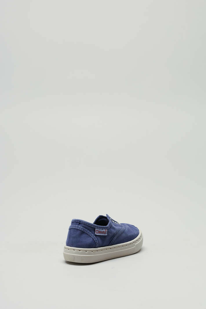 zoom in on Blauw Speelschoen image Blauw Speelschoen image
