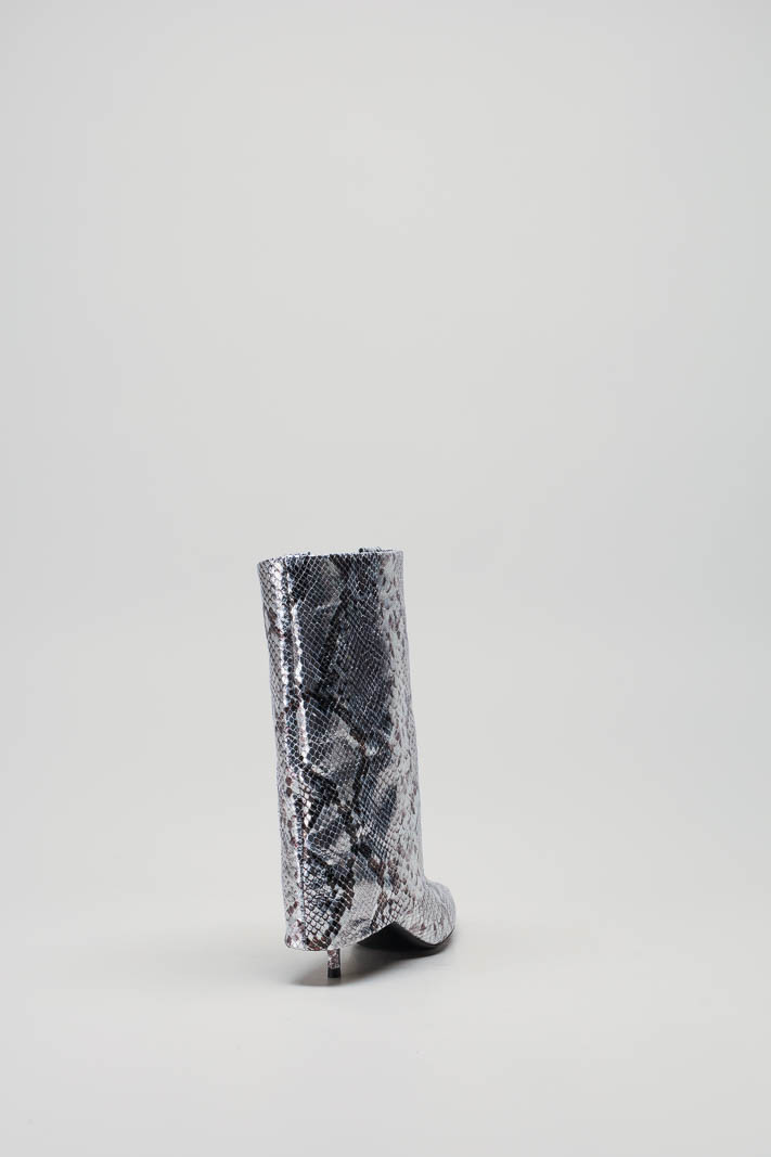 zoom in on Zilver Enkellaars hak image Zilver Enkellaars hak image