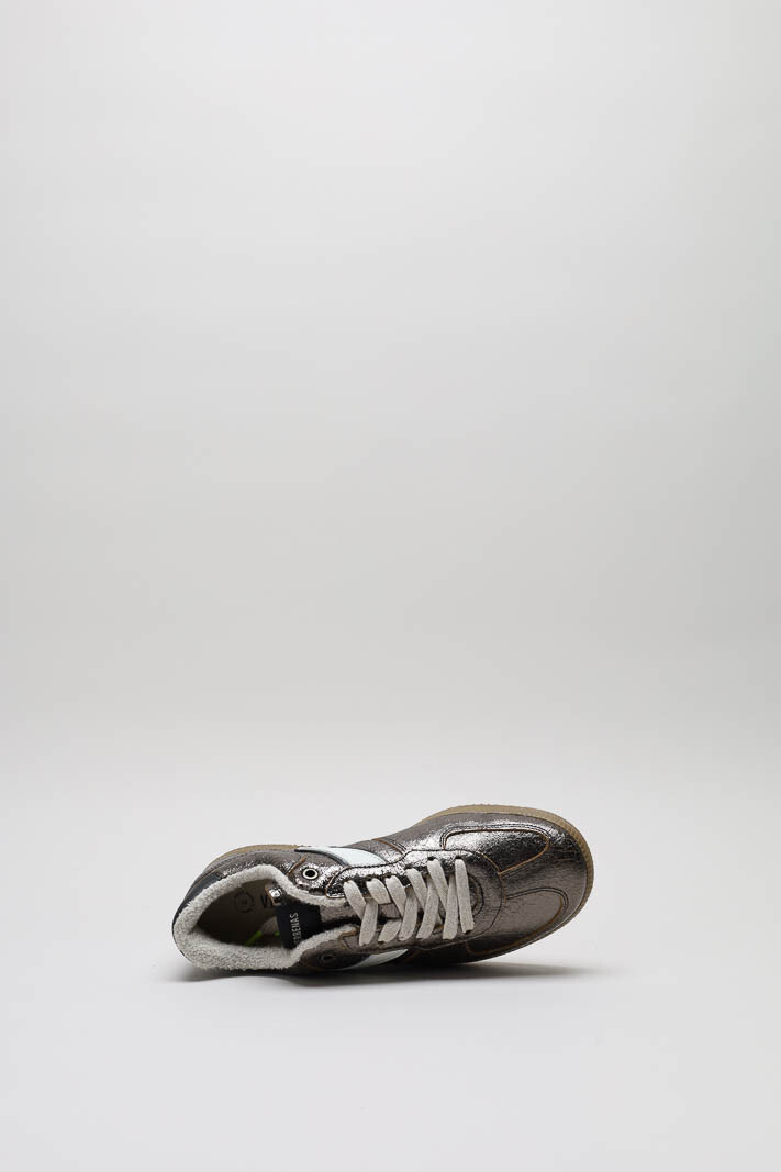 zoom in on Platina Sneaker image Platina Sneaker image