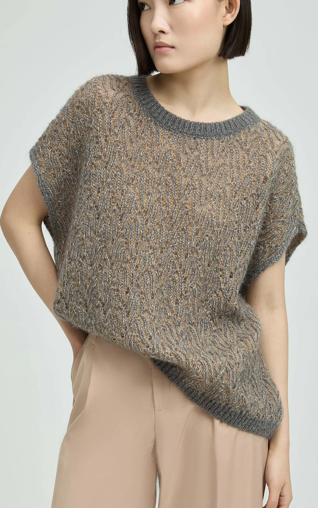 zoom in on Grijs Sweater/trui image Grijs Sweater/trui image