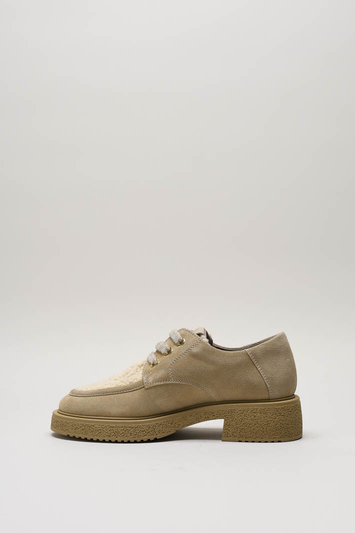 Beige Veterschoen image