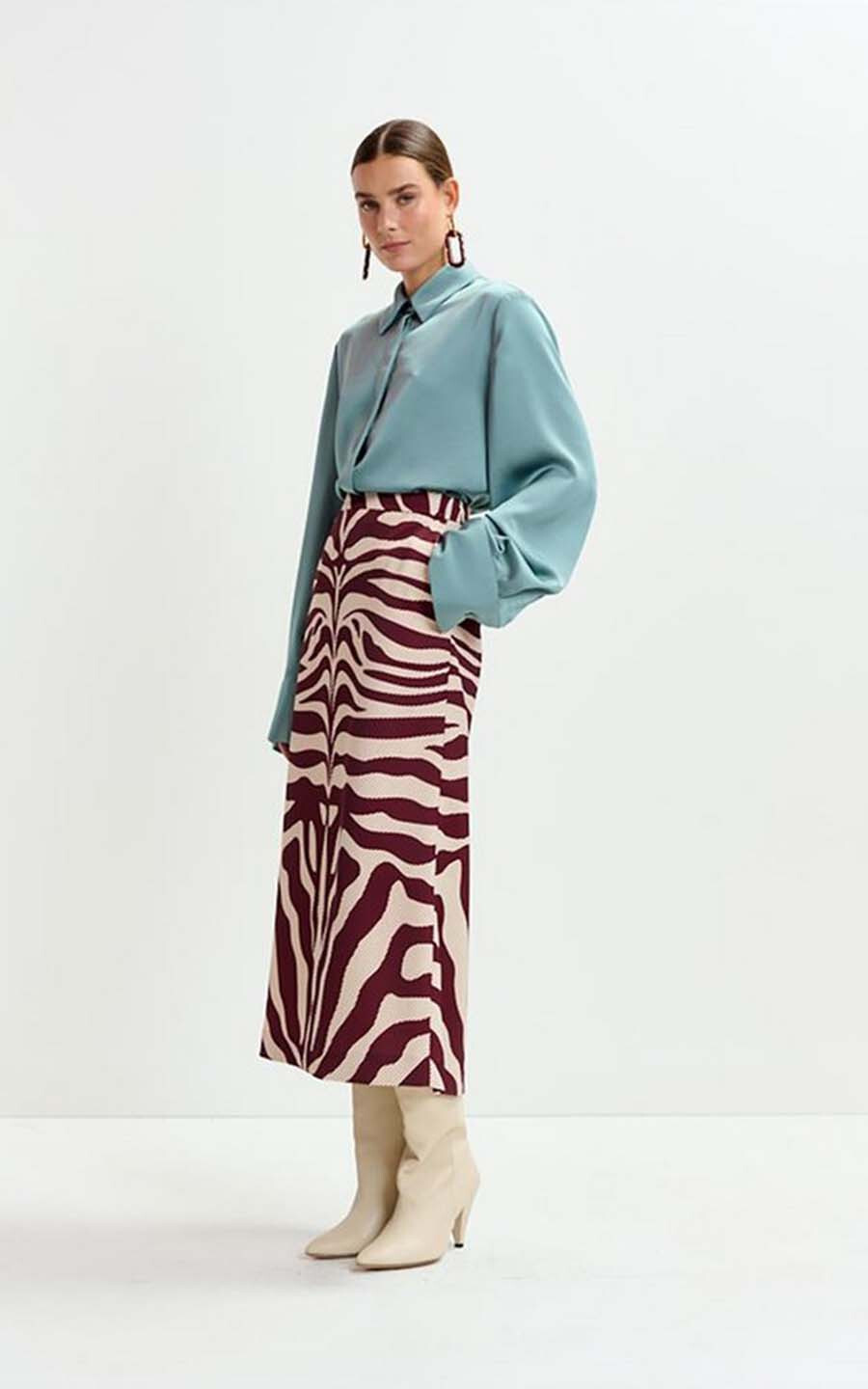 zoom in on Bordeaux Rok image Bordeaux Rok image