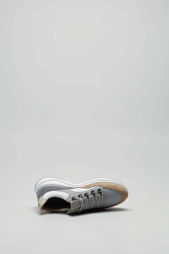 zoom in on Lichtgrijs Sneaker image Lichtgrijs Sneaker image