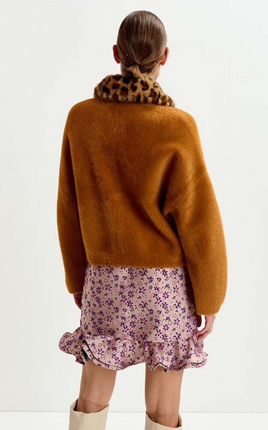 Camel Jas
