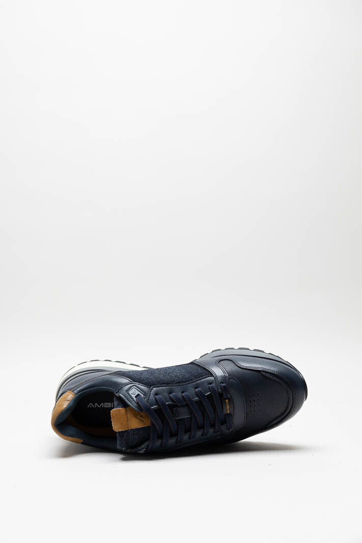 zoom in on Donkerblauw Sneaker image Donkerblauw Sneaker image