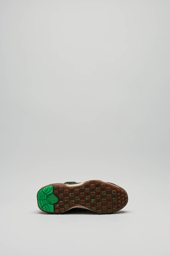 zoom in on Kaki Sneaker image Kaki Sneaker image