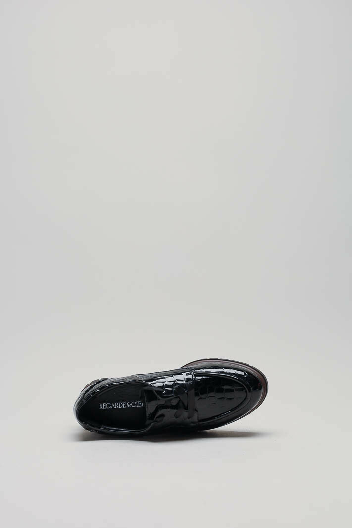 zoom in on Zwart Veterschoen image Zwart Veterschoen image