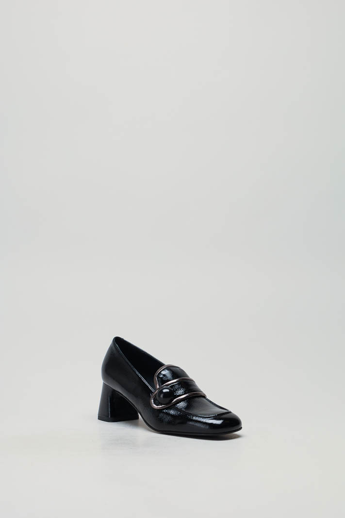 zoom in on Zwart Mocassin hak image Zwart Mocassin hak image