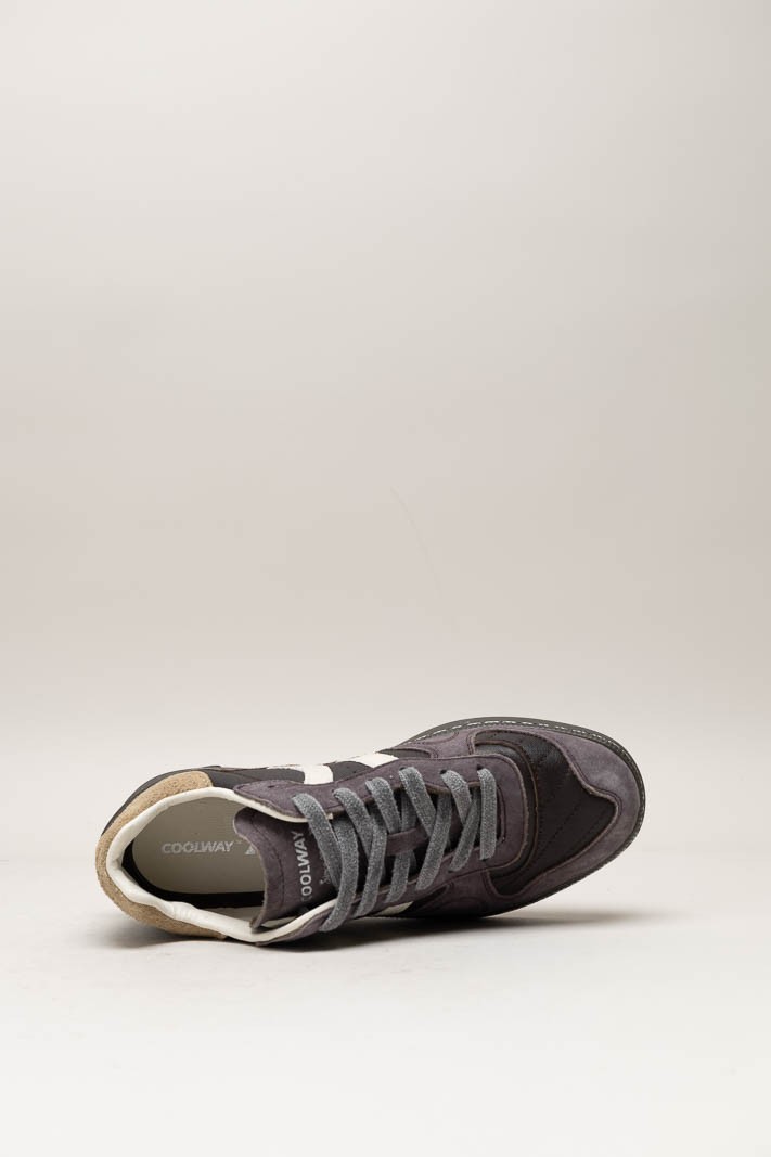 Bruin Sneaker image
