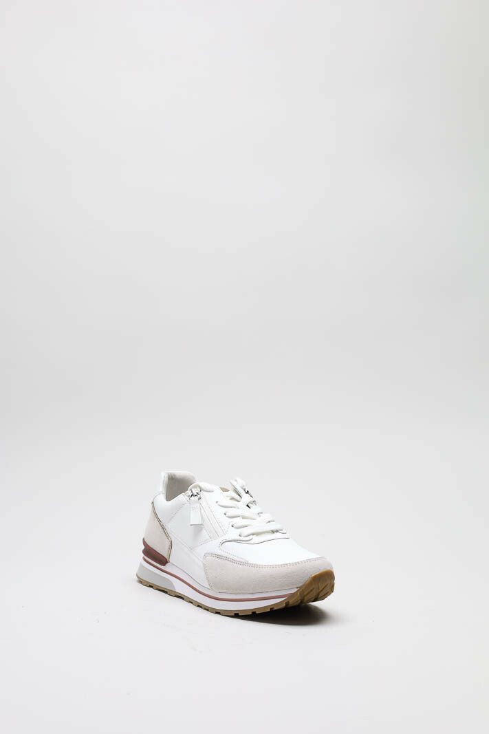 zoom in on Wit Sneaker image Wit Sneaker image