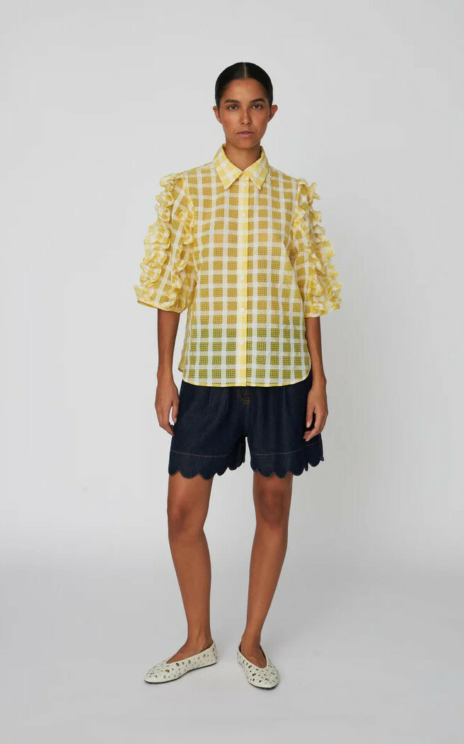 zoom in on Geel Blouse image Geel Blouse image