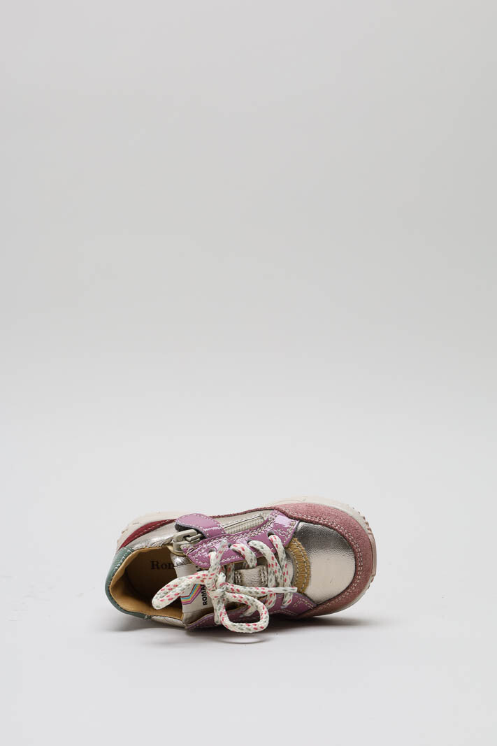 zoom in on Roze Sneaker image Roze Sneaker image