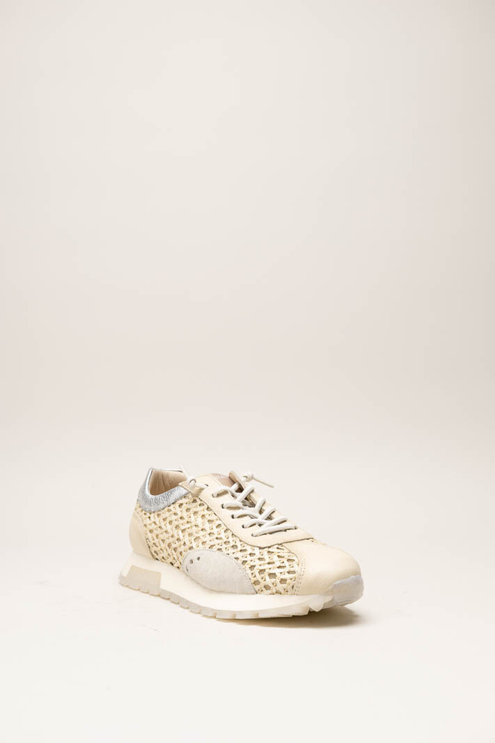 Beige Sneaker