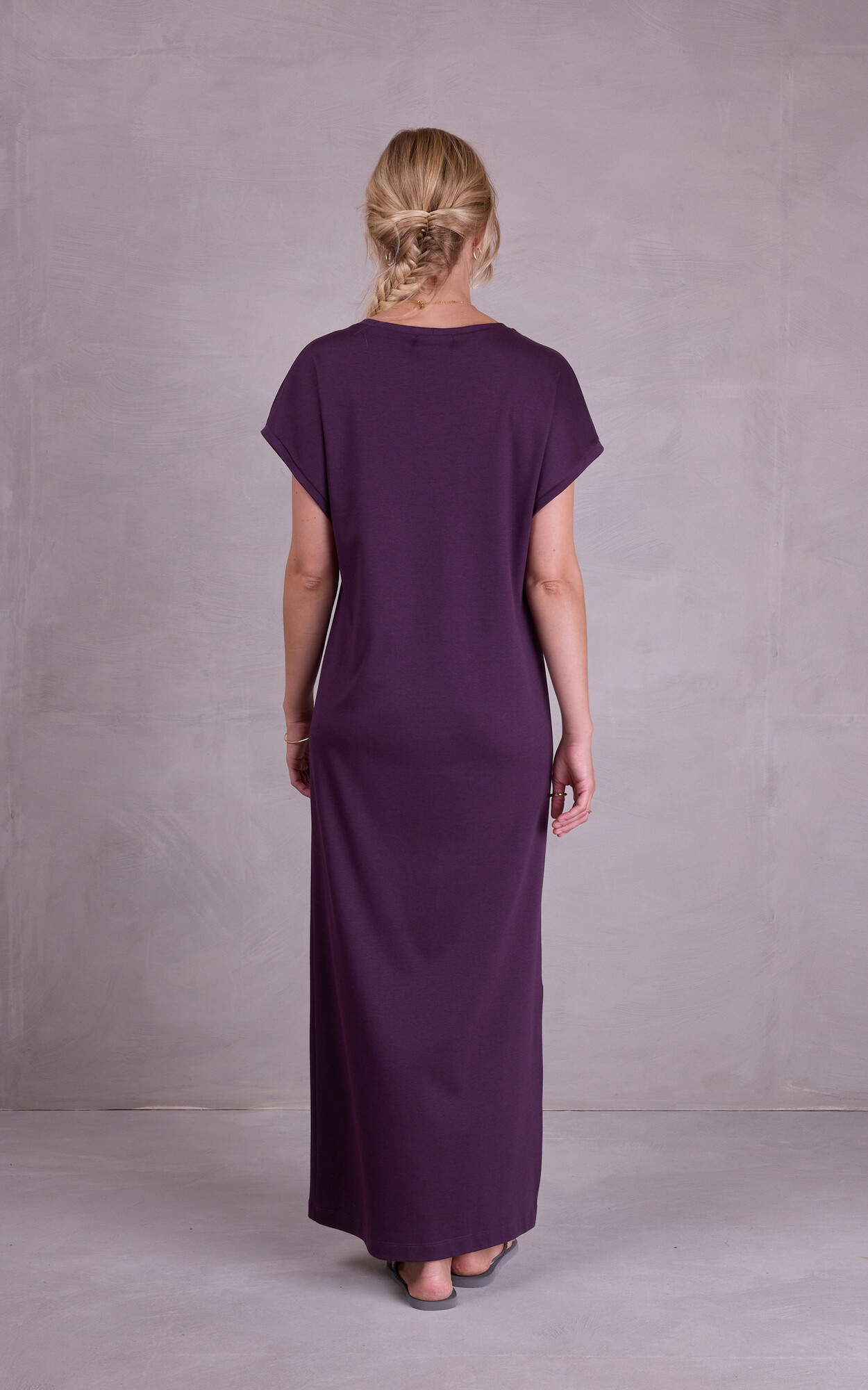 zoom in on Aubergine Jurk image Aubergine Jurk image