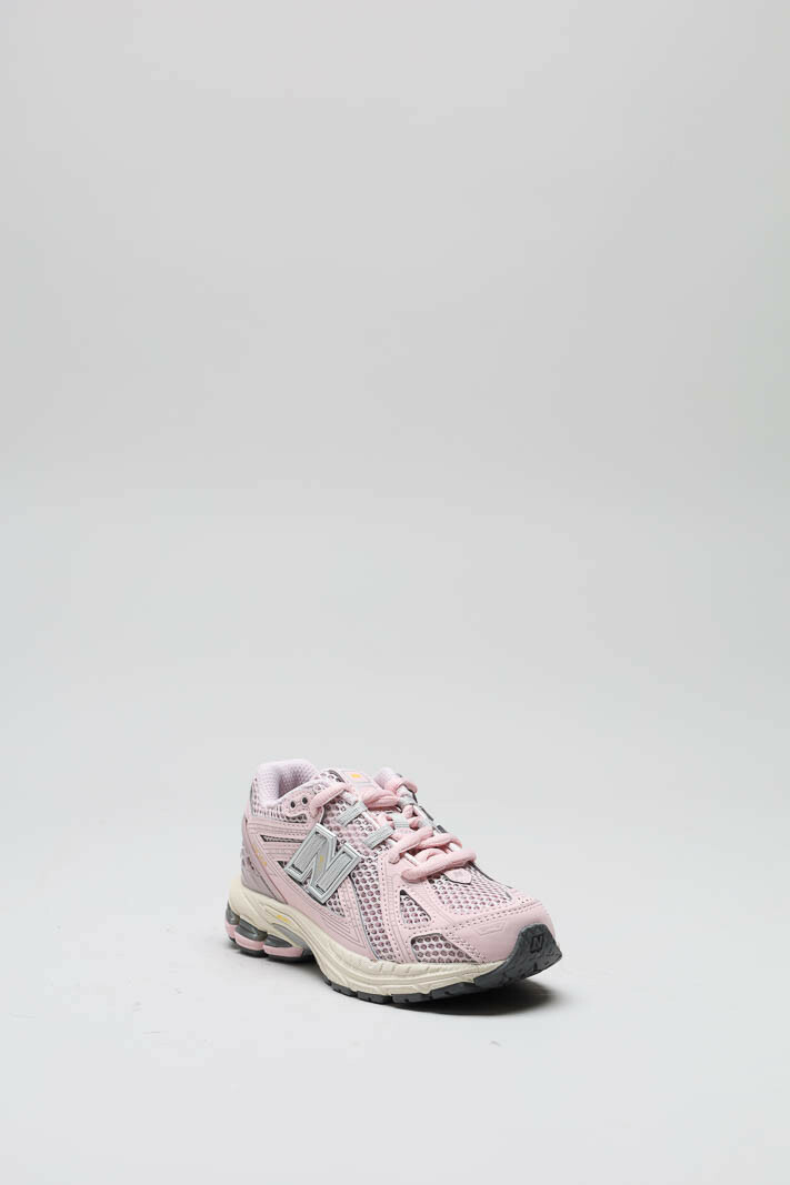 zoom in on Roze Sneaker image Roze Sneaker image