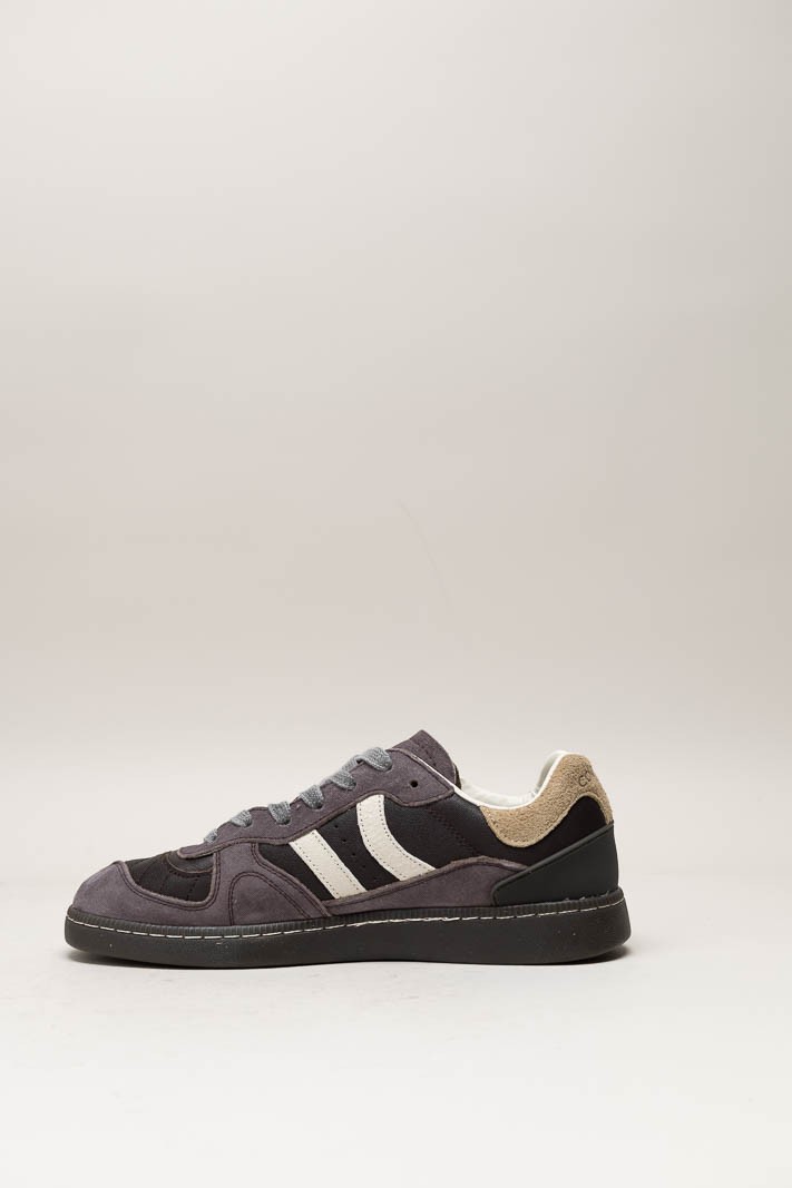 Bruin Sneaker image