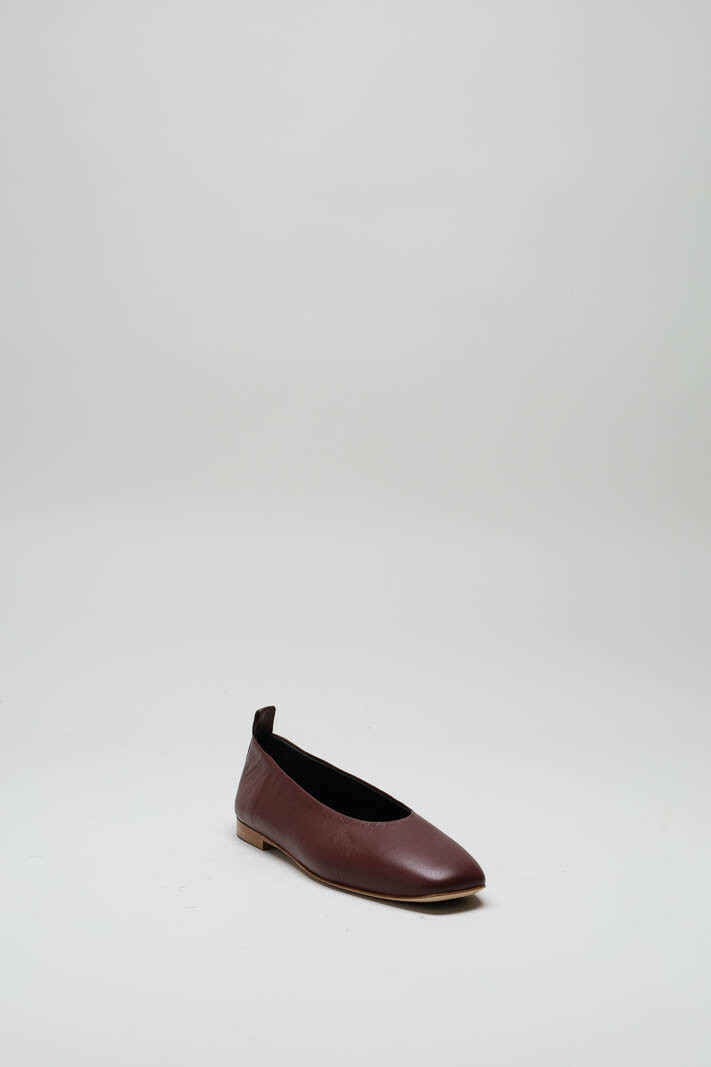Bordeaux Ballerina
