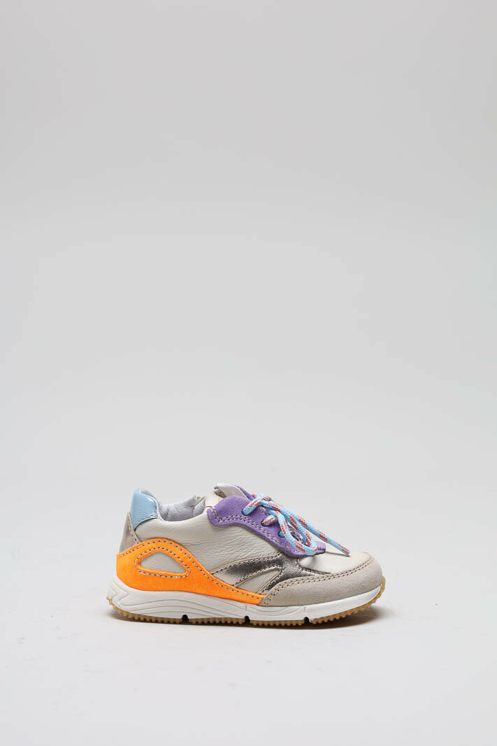 Ecru Sneaker