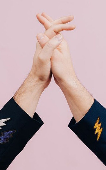 Goud Broches & pins image