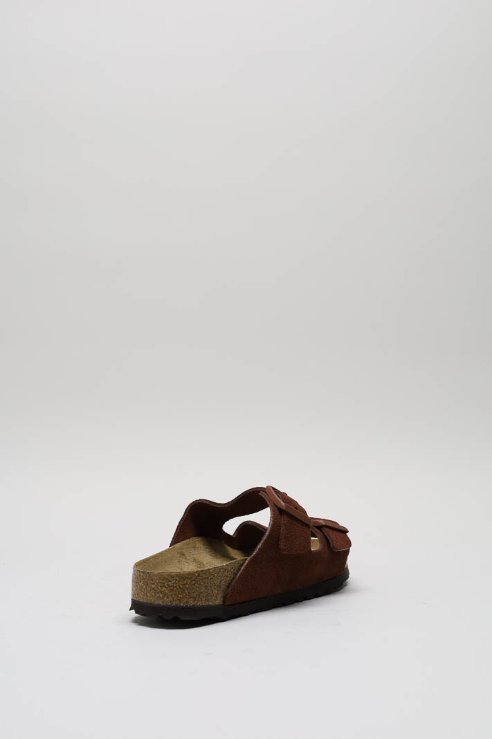 zoom in on Roestbruin Slipper image Roestbruin Slipper image