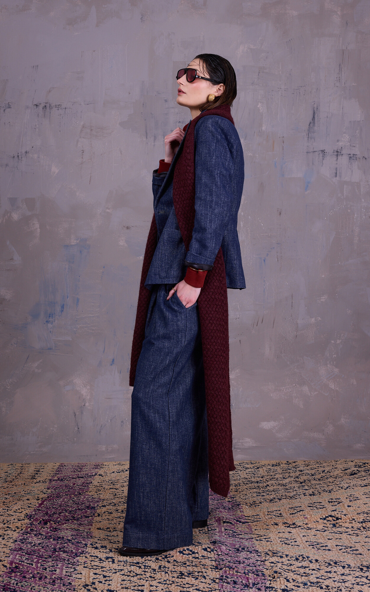 zoom in on Blauw Broek image Blauw Broek image