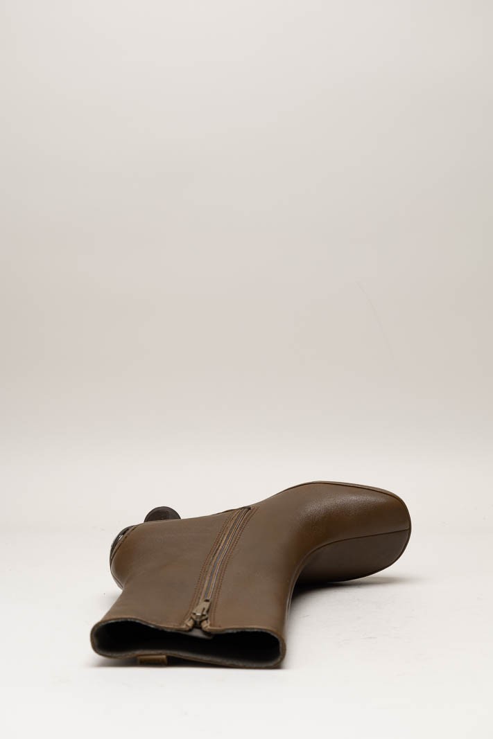 Bruin Enkellaars hak image