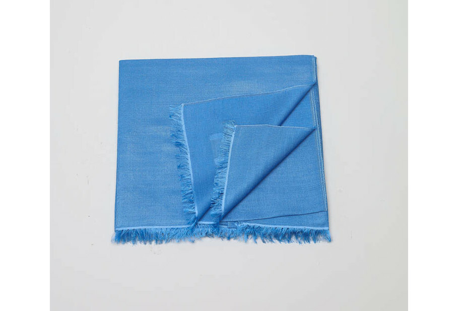 zoom in on Blauw Sjaals image Blauw Sjaals image