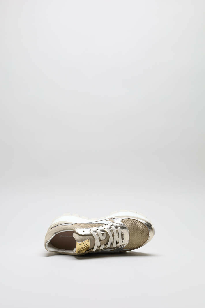 zoom in on Goud Sneaker image Goud Sneaker image