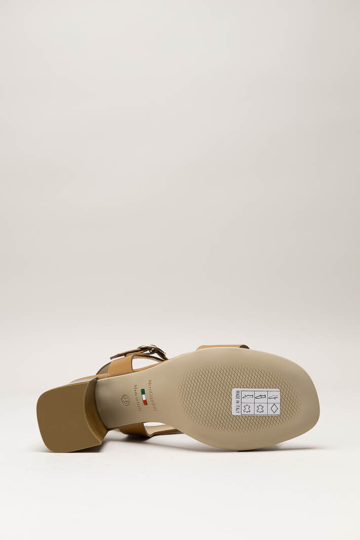 Bruin Sandaal hak image