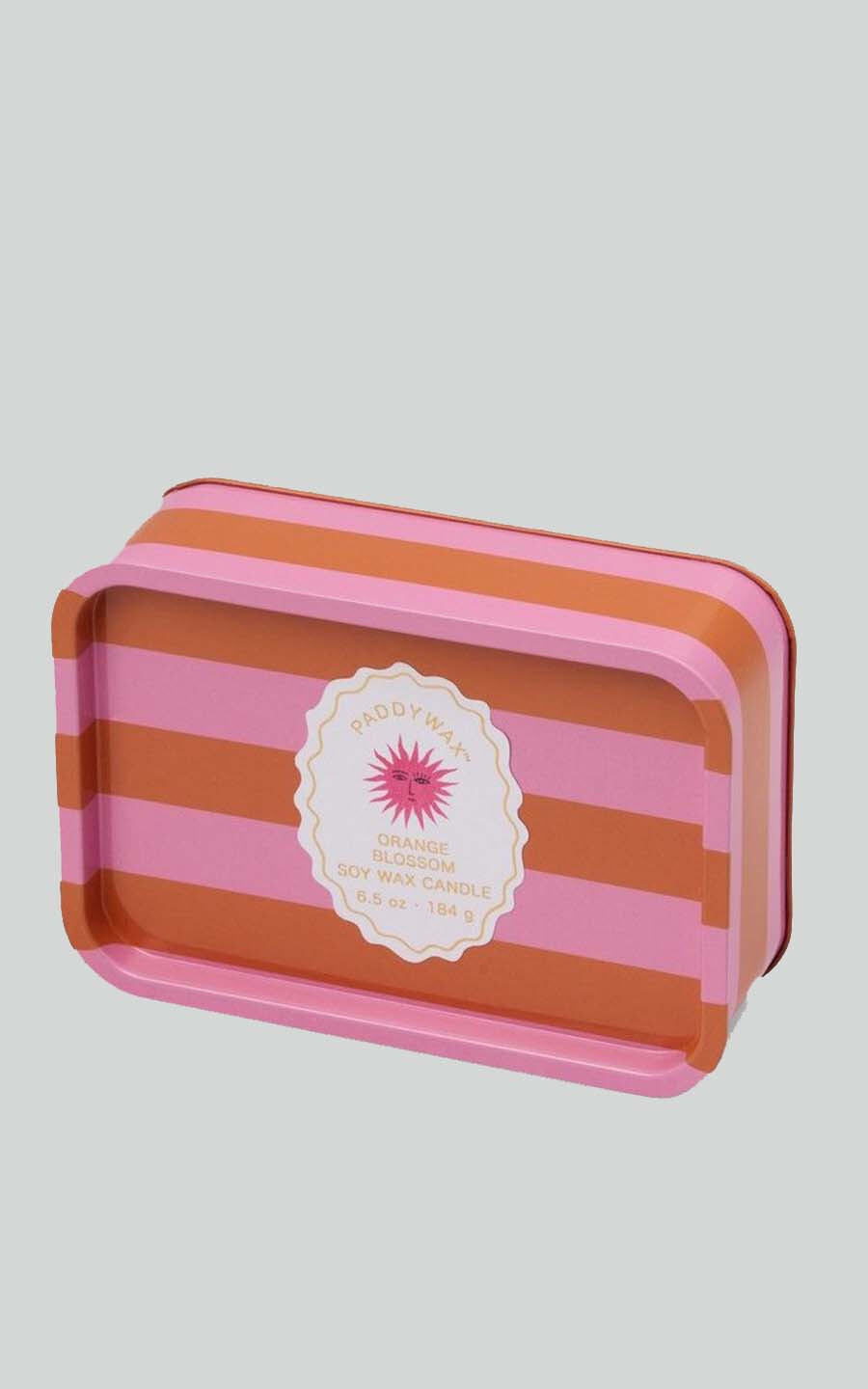 Oranje Kaarsen en kaarsenhouders image