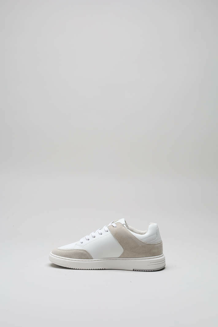 zoom in on Wit Sneaker image Wit Sneaker image