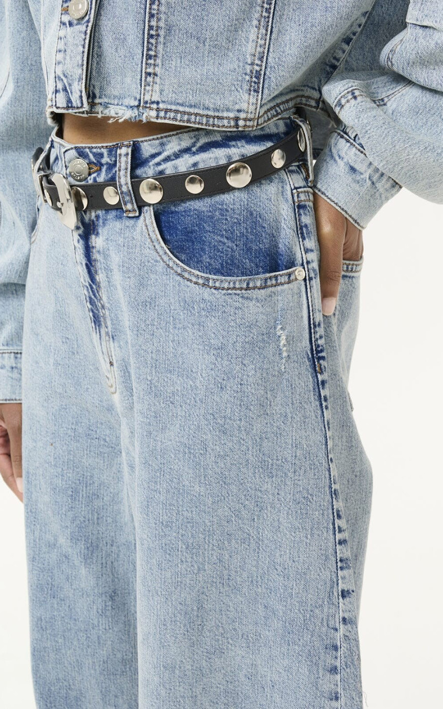 zoom in on Jeans Broek image Jeans Broek image