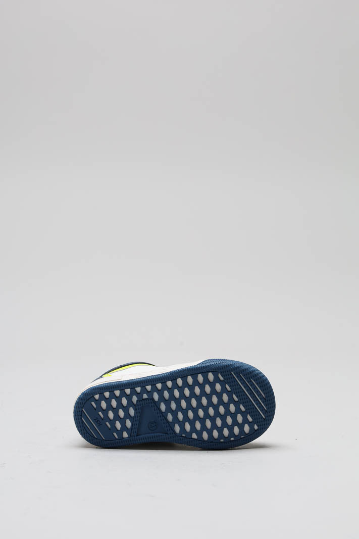 zoom in on Blauw Sneaker image Blauw Sneaker image