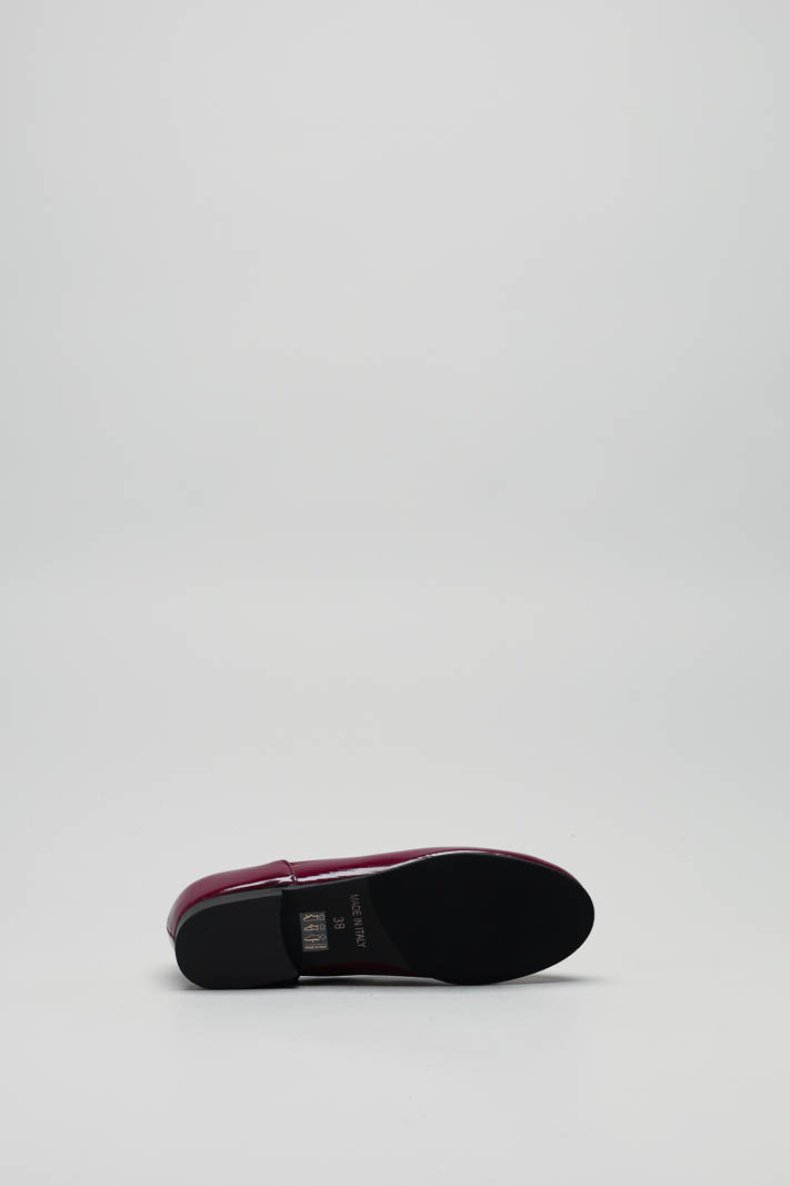 zoom in on Bordeaux Mocassin image Bordeaux Mocassin image