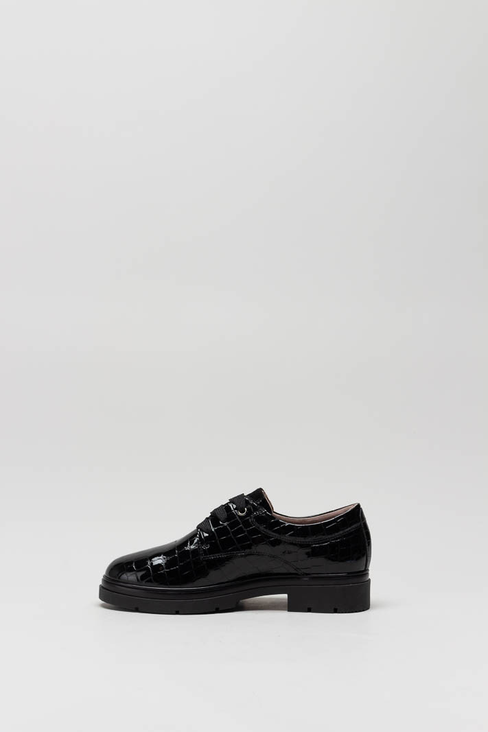 zoom in on Zwart Veterschoen image Zwart Veterschoen image