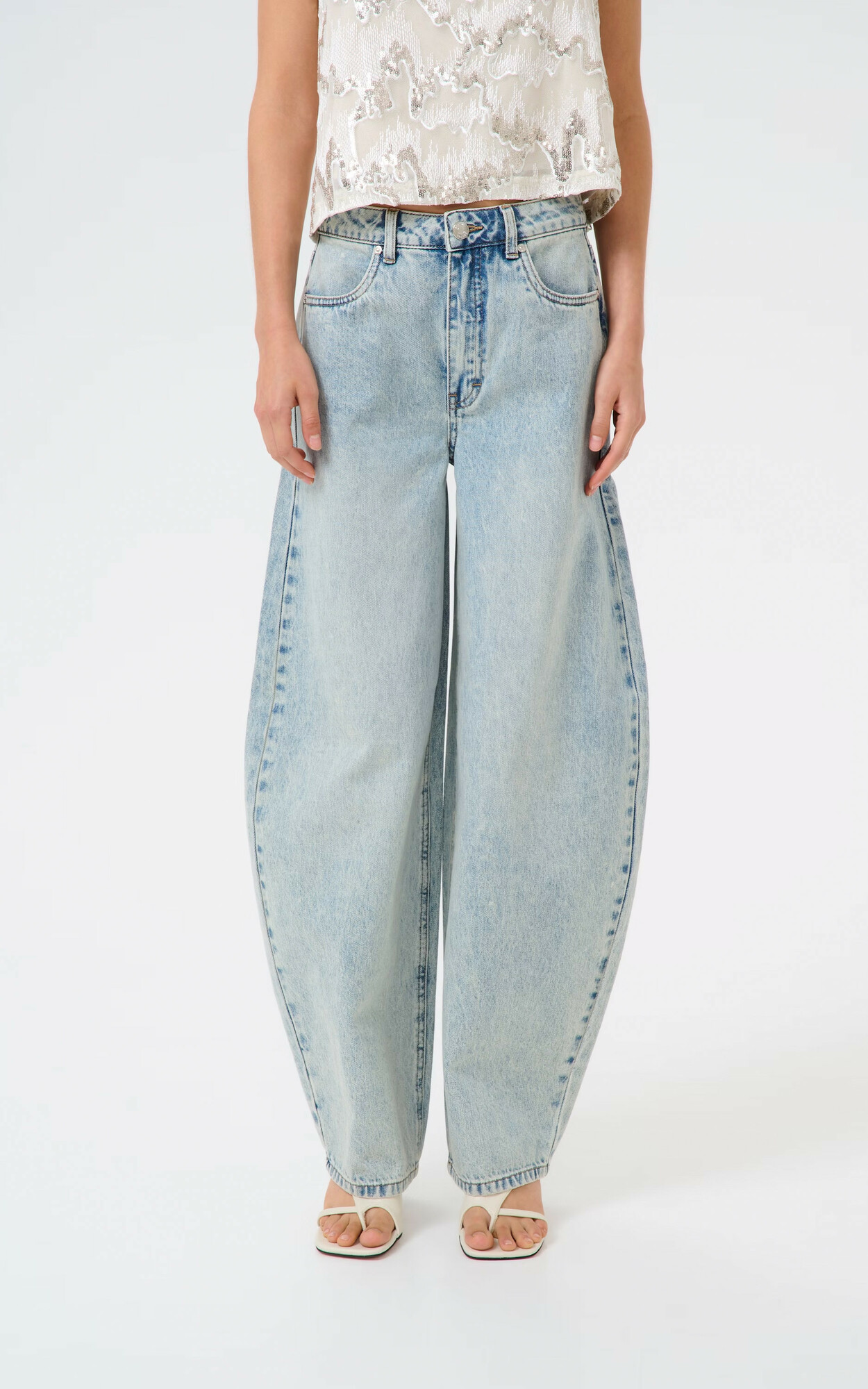 zoom in on Blauw Broek image Blauw Broek image
