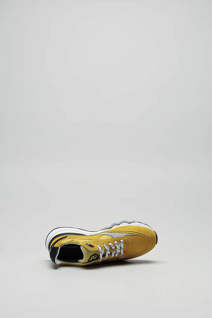 zoom in on Geel Sneaker image Geel Sneaker image