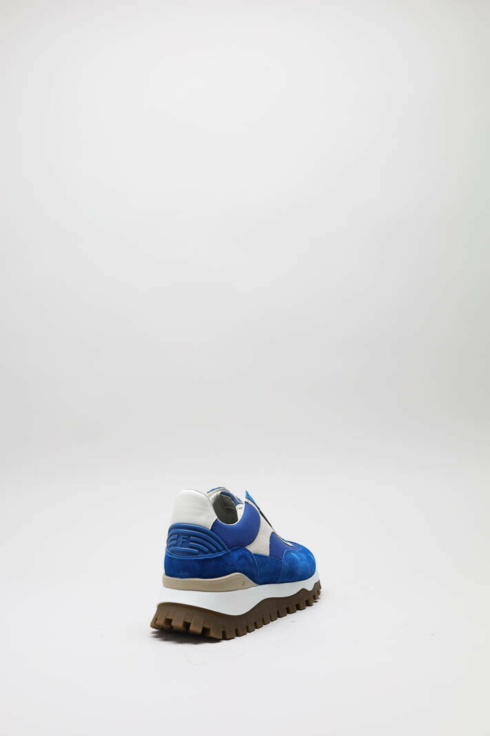 zoom in on Blauw Sneaker image Blauw Sneaker image