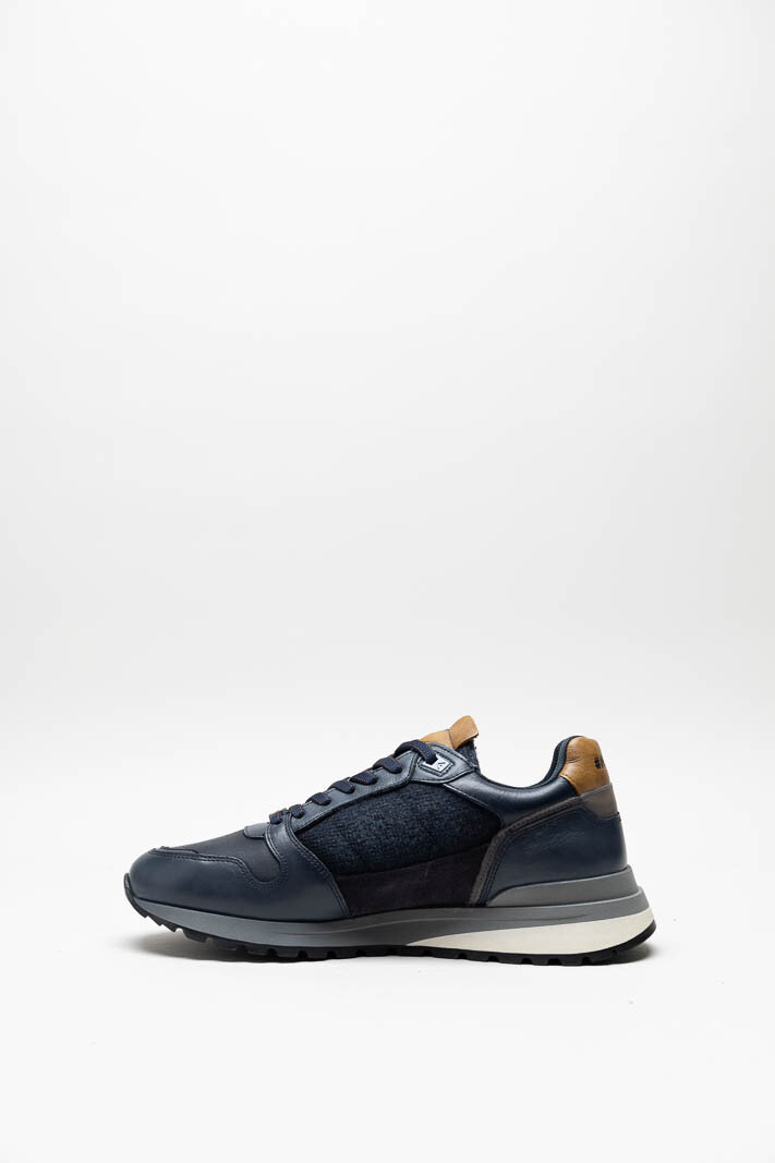 zoom in on Donkerblauw Sneaker image Donkerblauw Sneaker image