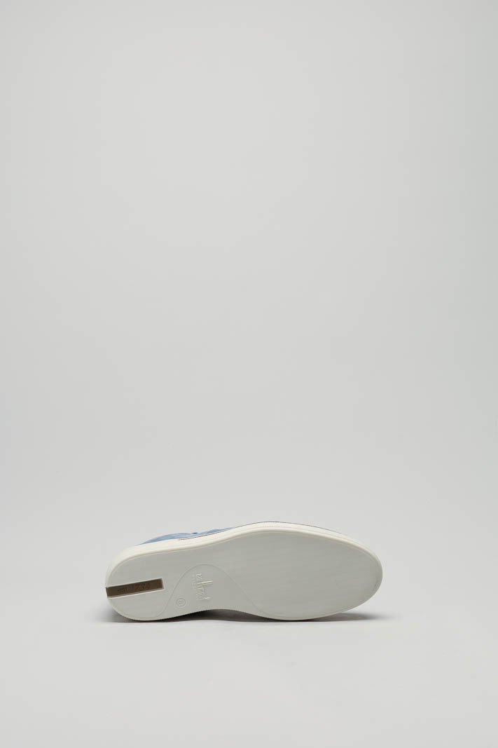 zoom in on Lichtblauw Sneaker image Lichtblauw Sneaker image