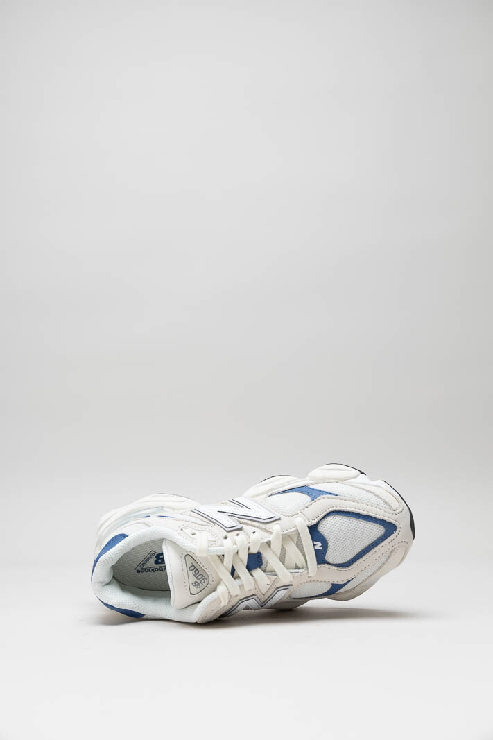 Lichtbeige Sneaker image