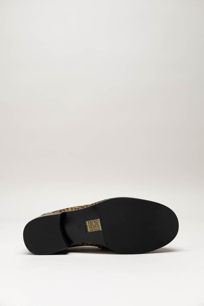 Bruin Mocassin image