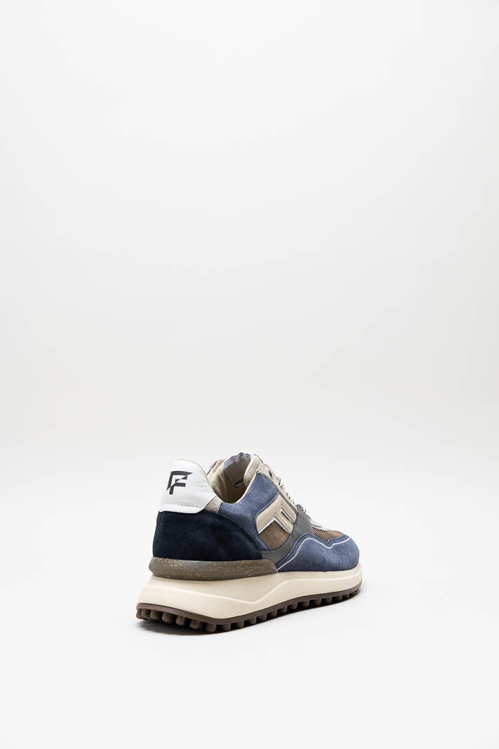 zoom in on Blauw Sneaker image Blauw Sneaker image
