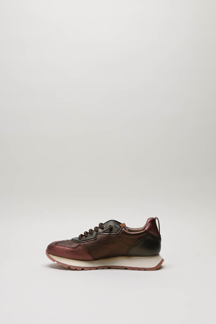 Bordeaux Sneaker image