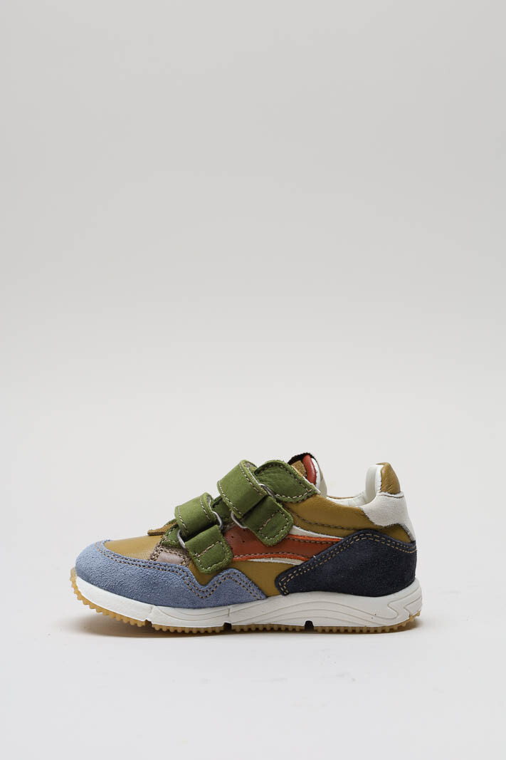 zoom in on Kaki Velcro schoen image Kaki Velcro schoen image