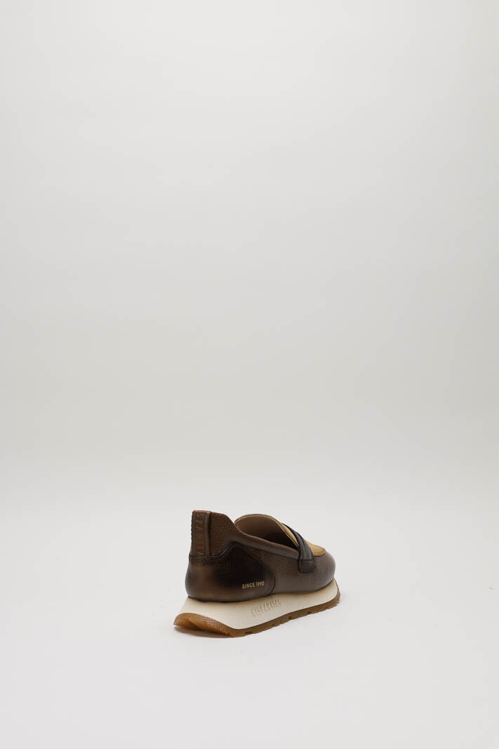zoom in on Donkerbruin Mocassin image Donkerbruin Mocassin image