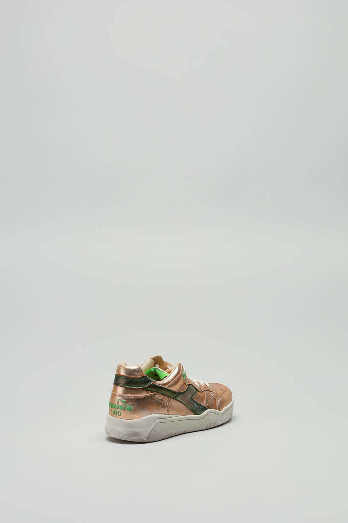 zoom in on Goud Sneaker image Goud Sneaker image