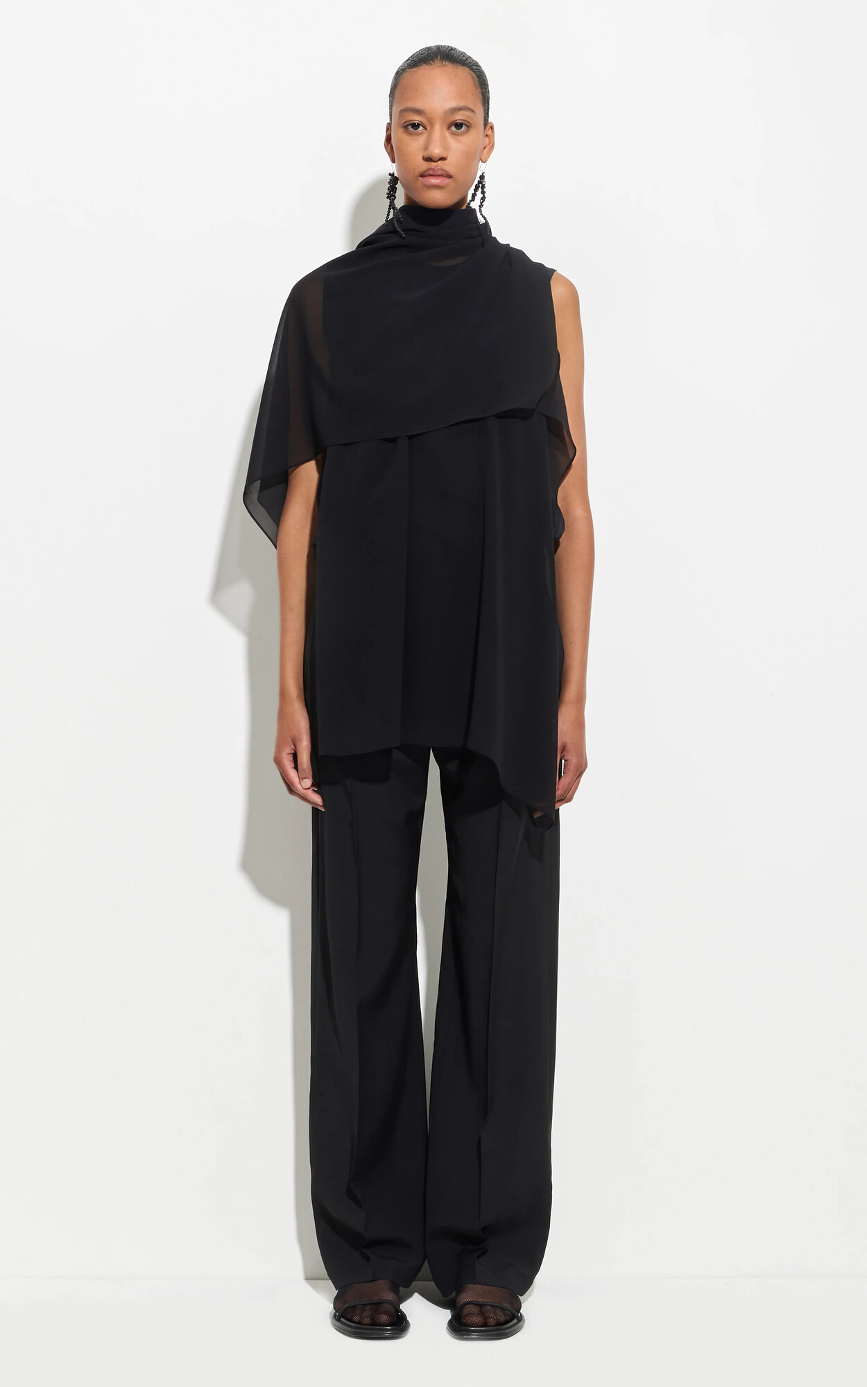 zoom in on Zwart Blouse image Zwart Blouse image