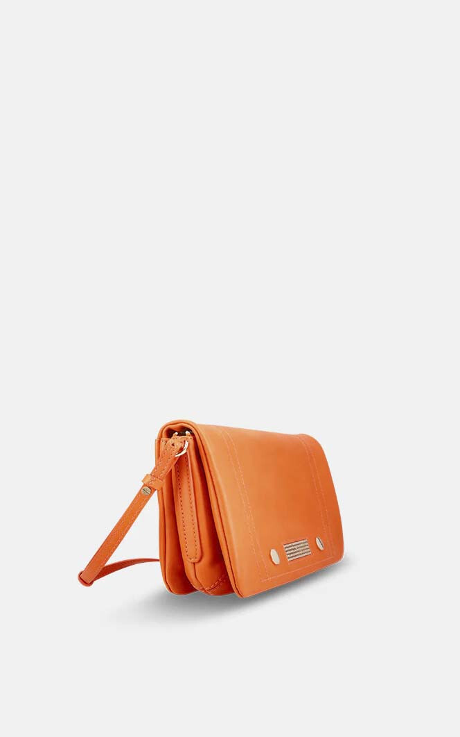 Oranje Cross body image